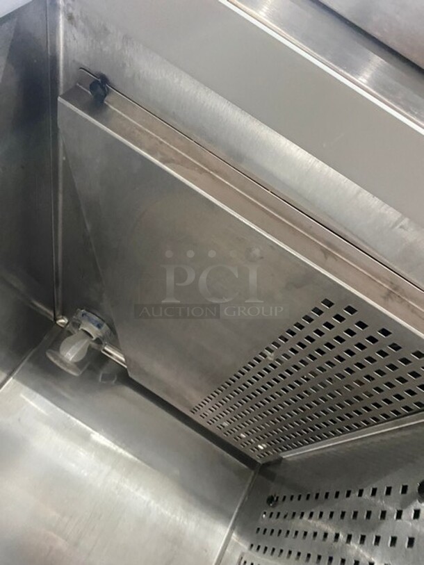 Continental Commercial Single Door Reach-In Cooler! Solid Stainless Steel! On Casters! Model: DL1RSS SN: 14348204 115V 60HZ 1 Phase - Image 7 of 10