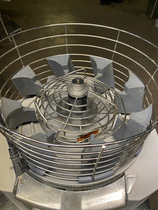 Zummo Commercial Automatic Citrus Juicer! On Stainless Steel Equipment Stand! On Casters! Model: Z14C SN: 2138626 110V 60HZ 1 Phase - Image 5 of 10
