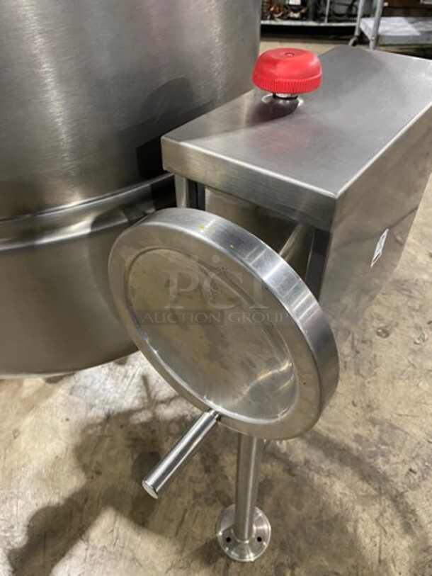 2014 Cleveland Commercial Tilted Soup Kettle! All Stainless Steel! On Legs! Model: KDL60T SN: 140523052751 - Image 6 of 9