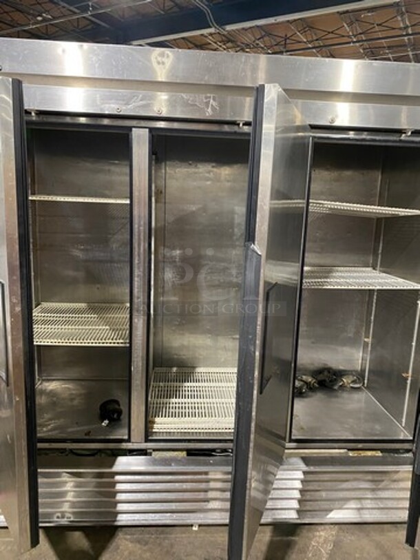True Commercial 3 Door Reach In Cooler! With Poly Coated Racks! All Stainless Steel! Model: TS72 SN: 12896565 115V 60HZ 1 Phase - Image 5 of 10