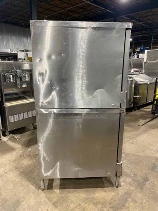 BLODGETT Double Stacked All Stainless Steel Commercial Natural Gas Powered Full Size Convection Oven w/ View Through Doors! With Metal Oven Racks and Thermostatic Controls! On Legs! 2X Your Bid Makes One Unit! - Image 3 of 7