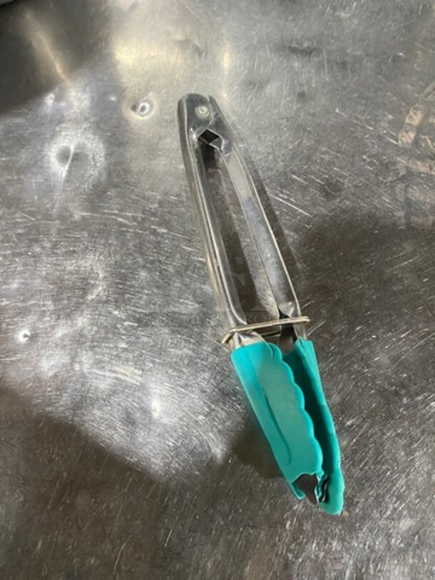 ALL ONE MONEY! MISCELLANEOUS ITEMS! Includes Mini Tongs, Rolled Ice Cream Scraper, And More! - Image 4 of 5
