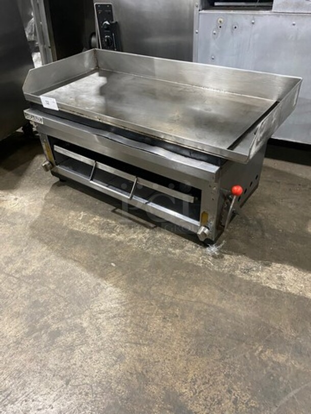 American Master Commercial Natural Gas Powered Countertop Flat Top Griddle And Cheese Melter Combo! With Back And Side Splashes! All Stainless Steel! - Image 9 of 9