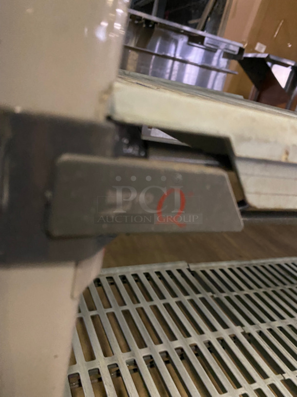 Metro Max Q 5 Tier Shelf! - Image 6 of 6