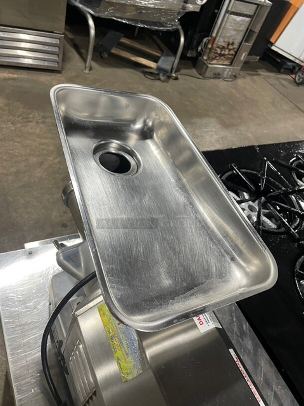 Nice! Fleetwood All Stainless Steel Meat Grinder! 115V 60HZ 1Phase! Model: M-12-S Serial: D0110092 - Image 5 of 8