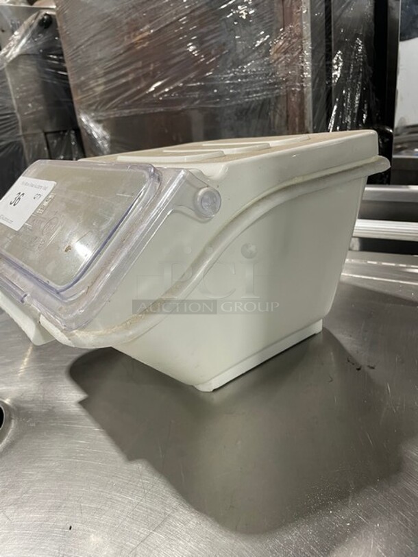 Food Storage Container!  - Image 2 of 4