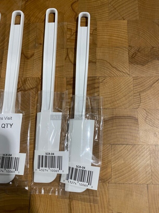 NEW! White Poly Spatula! 6x Your Bid! - Image 2 of 7