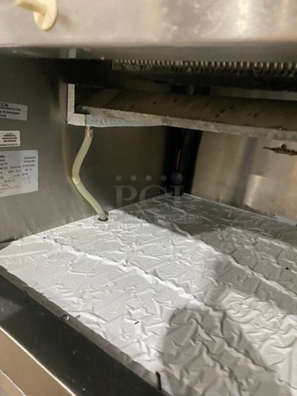 Leader Commercial Refrigerated Pizza Prep Table! With Marble Top! With 2 Door Storage Space Underneath! All Stainless Steel! On Casters! Model: DR48SC SN: PT09S1604 115V 60HZ 1 Phase - Image 6 of 10