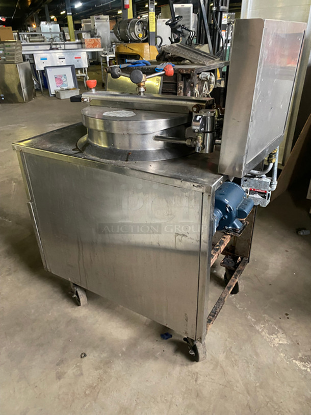 BKI Commercial Electric Powered Pressure Fryer! With Frying Basket! All Stainless Steel! On Casters! Model: FKMFC 208V 60HZ 3 Phase - Image 4 of 10