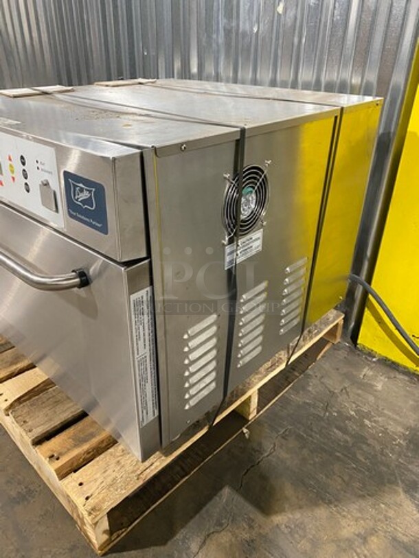2009 Duke Commercial Countertop Turbo Oven! All Stainless Steel! Model: DG2P SN: 97JIJF0004 208/240V 60HZ 1 Phase - Image 2 of 11