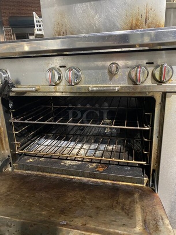 Blodgett Commercial Natural Gas Powered 6 Burner Stove! With Raised Back Splash And Salamander Shelf! With Oven Underneath! All Stainless Steel! On Legs! Model: B36DBBB SN: 08D64916 - Image 8 of 12