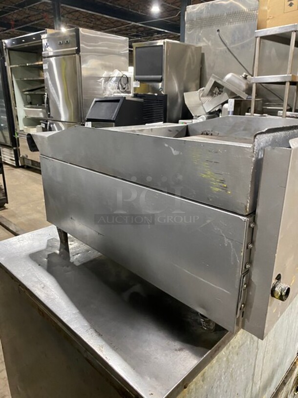 All Stainless Steel 24 Inch Countertop Natural Gas Powered Flat Grill! On Legs! - Image 4 of 7