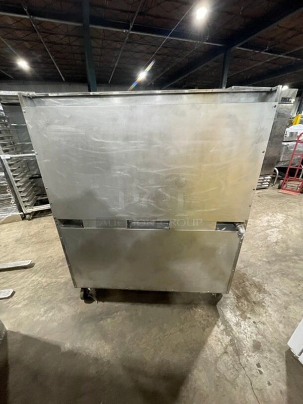 Nice! All Stainless Steel Natural Gas Powered Combo Range! 2 Burner With 36 Inch Flat Top  Griddle! With Two Ovens Underneath! On Commercial Casters! - Image 4 of 10