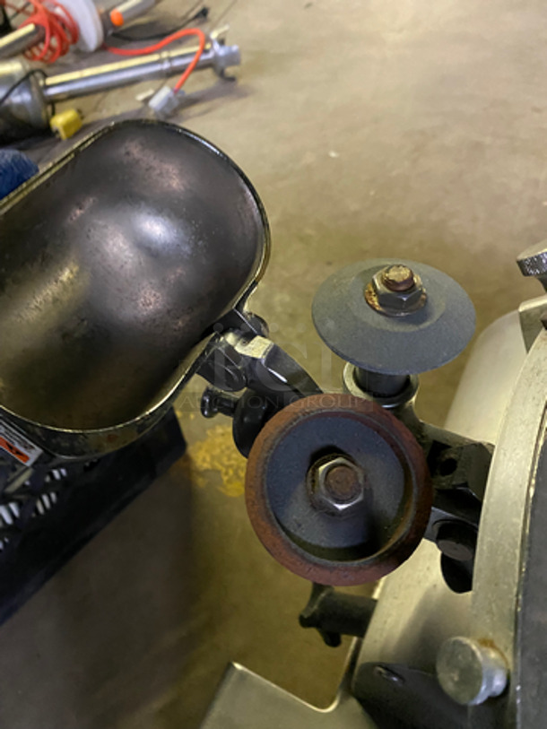 Globe Commercial Countertop Meat/Deli Slicer! All Stainless Steel! Model: 3500 SN: 358637 115V 60HZ 1 Phase - Image 6 of 9