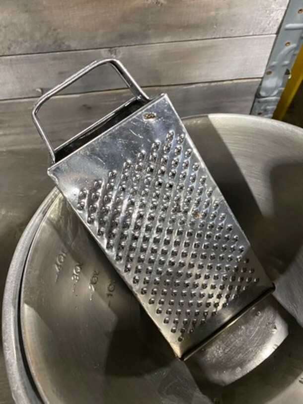ALL ONE MONEY! MISCELLANEOUS! Includes Cheese Grater, Strainer And More! - Image 2 of 5