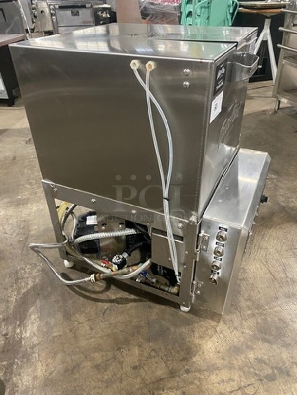Auto Chlor Commercial Under Counter Dish Washer! All Stainless Steel! Model: UHT SN: UHT0081S 208/240V 60HZ 1 Phase - Image 2 of 11