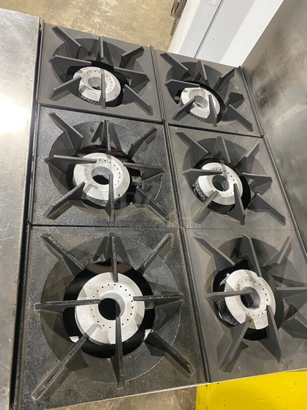 Nice! 2016 Therma Tek Natural Gas Powered 6 Burner Range! With Full Size Oven Underneath! With Raised Back Splash! All Stainless Steel! On Legs! Working When Removed! - Image 5 of 8