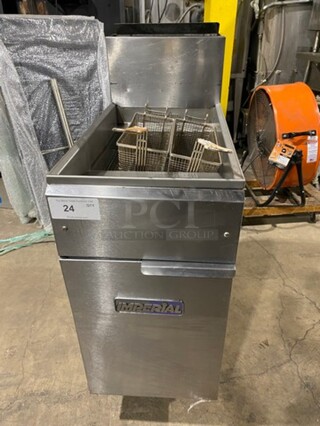 Imperial Commercial Natural Gas Powered Deep Fat Fryer! With Backsplash! With 2 Metal Frying Baskets! All Stainless Steel! On Legs!