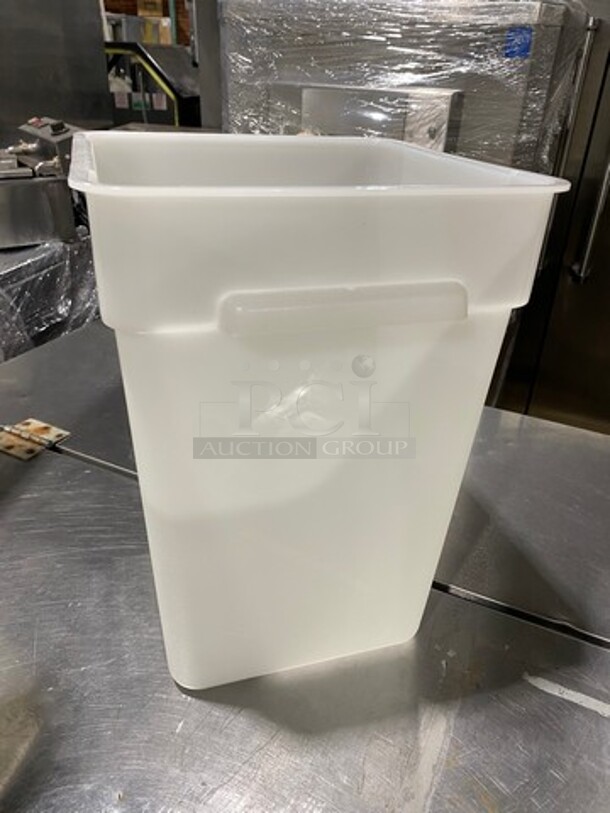 Cambro 22Qt White Poly Food Containers! 3x Your Bid! - Image 3 of 4