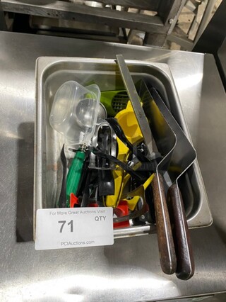 ALL ONE MONEY! Kitchen Utensils! Assorted Spatulas & Lemon/Lime Press!