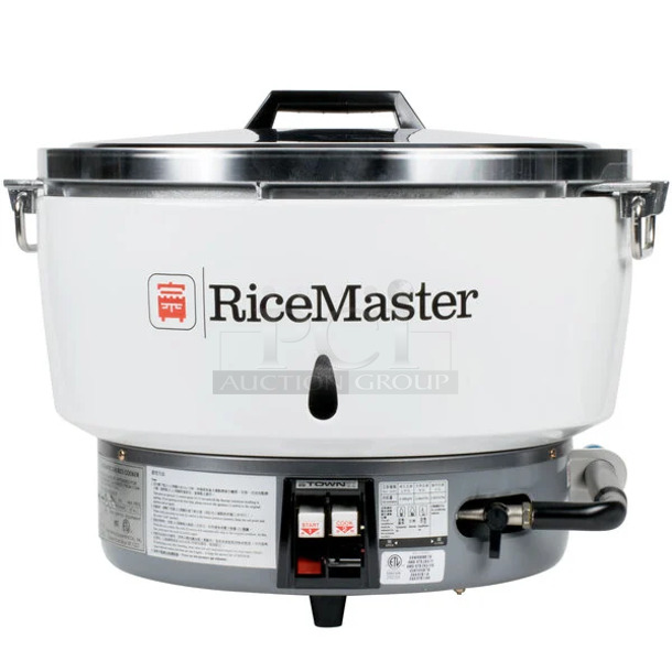 BRAND NEW SCRATCH AND DENT! RiceMaster Town RM-55P-R Liquid Propane 110 Cup (55 Cup Raw) Gas Rice Cooker and Warmer.  - Image 1 of 8