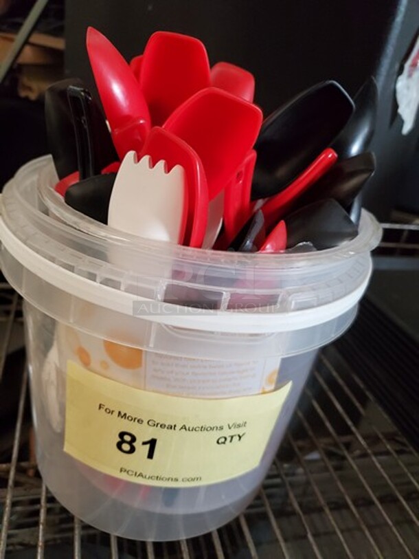 Lot Of Salad Bar-Buffet Spoon  - Image 4 of 5