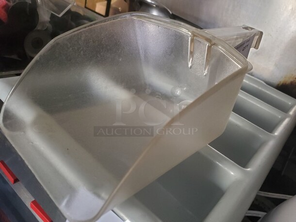 Scoop - Image 2 of 2