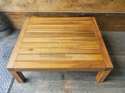 SQUARE TABLE 30WX25DX11H