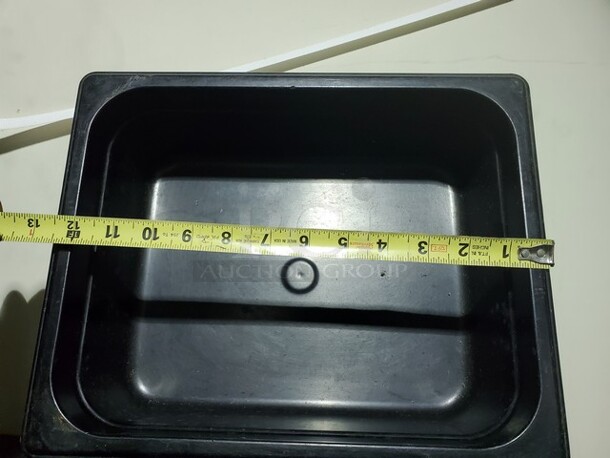Lot of 2 Plastic Food Pans - Image 2 of 4