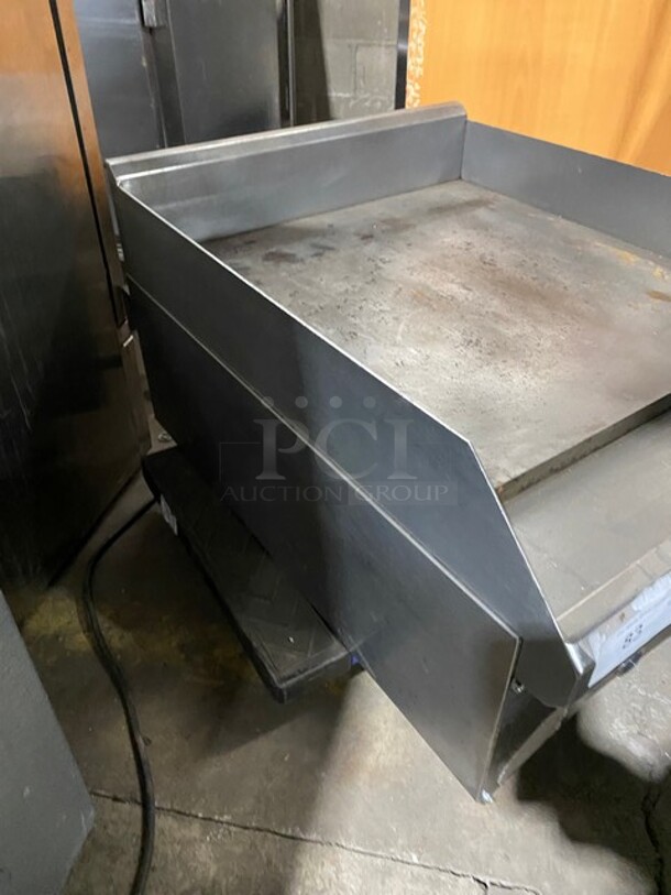 Commercial Countertop Natural Gas Powered Flat Top Griddle! With Back And Side Splashes! All Stainless Steel! - Image 3 of 7