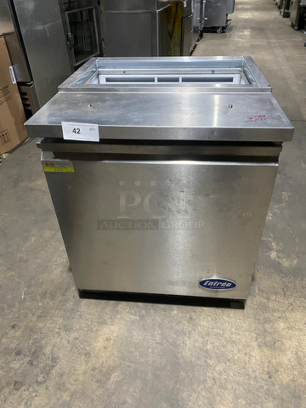 Entree Commercial Refrigerated Sandwich Prep Table! With Single Door Storage Space! With Poly Coated Rack! All Stainless Steel! Model: S29 SN: 1602ENTH09197 115V 60HZ 1 Phase 