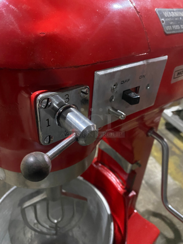 Hobart Commercial Heavy Duty 20Qt Planetary Mixer! With Paddle, Whisk Attachment And Stainless Steel Mixing Bowl! Model: A200 SN: 11310607 115V 60HZ 1 Phase - Image 6 of 10