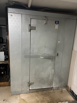 Norlake Walk In Box w/ Copeland ART82C1-CAA-901 115 Volt, 1 Phase Compressor and RDI Evaporator Fan. Picture of the Unit Before Removal Is Included In the Listing.