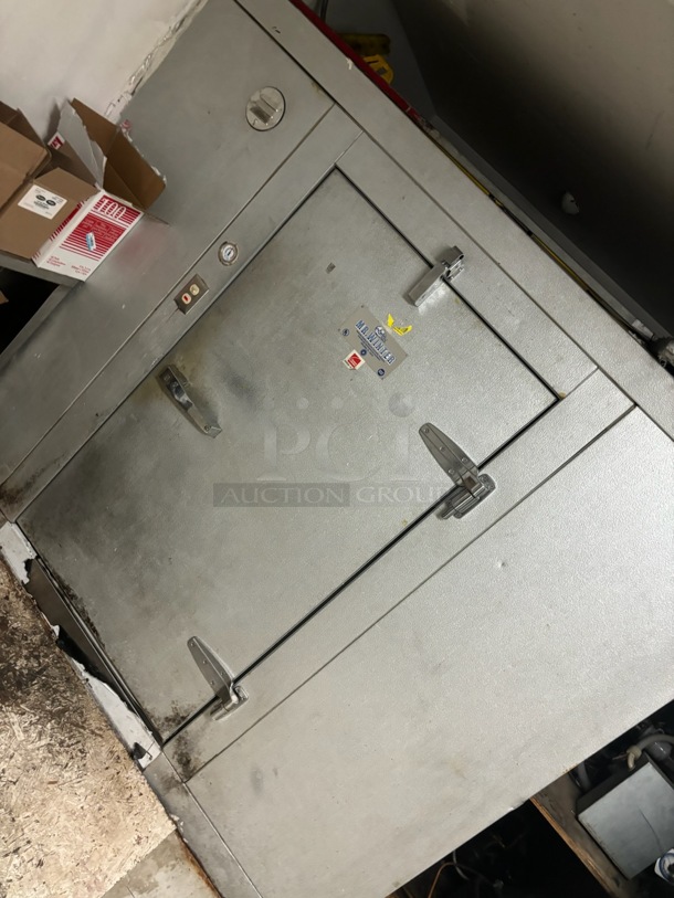 Mr Winter Walk In Box w/ Compressor and Cancoil Evaporator Fan. Picture of the Unit Before Removal Is Included In the Listing. - Image 1 of 12