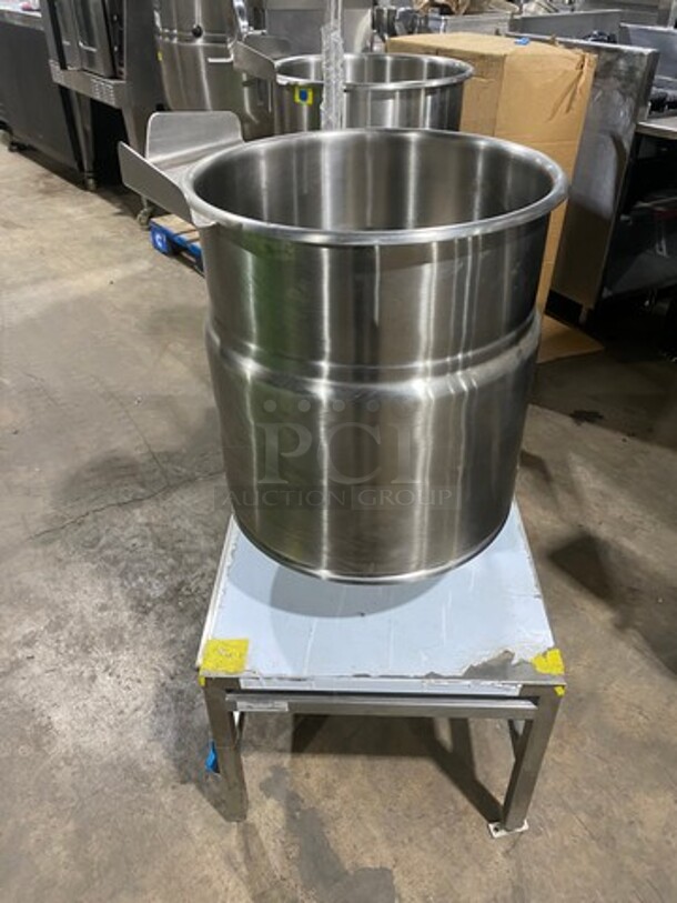 New! Never Used! Cleveland Commercial Countertop Electric Powered Jacketed Tilting Soup Kettle! On Equipment Stand! All Stainless Steel! On Legs! Model: TKET12T SN: WT680804C01 240V 60HZ 3 Phase - Image 3 of 12
