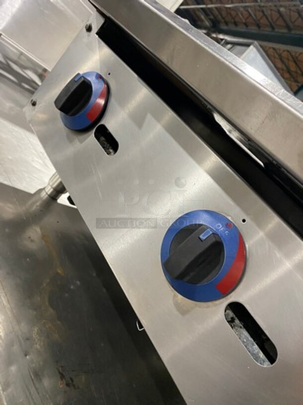 Wow! Star Pro Max Commercial Countertop Natural Gas Powered Flat Top Griddle! With Back And Side Splashes! All Stainless Steel! On Small Legs! Working When Removed!  - Image 6 of 7