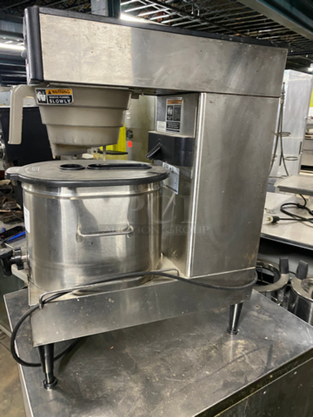 GREAT! Bunn Commercial Countertop Tea Brewing Machine! With Filter Basket! With Tea Dispenser/ Holder! All Stainless Steel! On Legs! Model: TB3LP TU00229135 120V 60HZ 1 Phase - Image 3 of 7