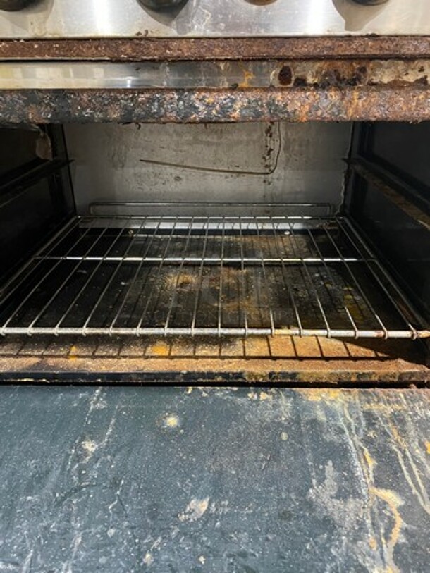 American Range Commercial Natural Gas Powered 10 Burner Stove! With Raised Back Splash And Salamander Shelf! With 2 Full Size Oven Underneath! Metal Oven Racks! All Stainless Steel! On Casters! - Image 5 of 12