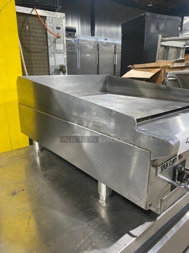 Vulcan Commercial Countertop Natural Gas Powered Flat Top Griddle! With Thermostat Controls! With Back And Side Splashes! All Stainless Steel! On Legs! Model: 24RFG SN: 650124046 - Image 2 of 11
