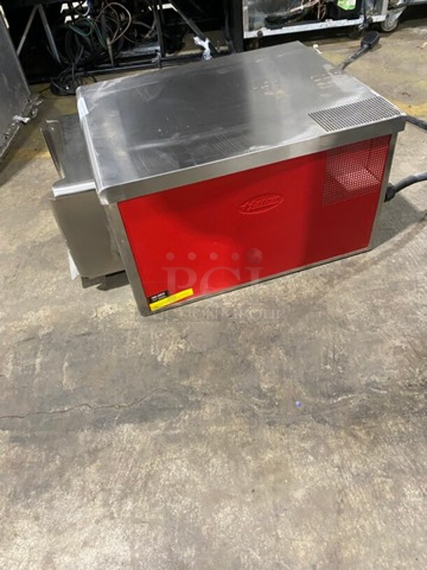 Hatco Commercial Countertop Electric Powered Thermo Food Finisher! Model: TF461R SN: 5239361914 240V 60HZ 1 Phase - Image 2 of 10