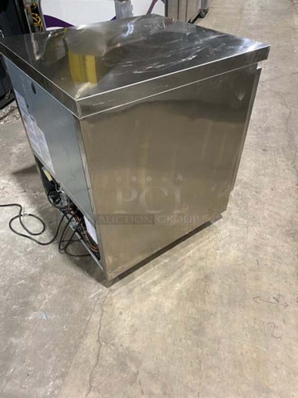 Dukers Commercial Single Door Refrigerated Lowboy/ Worktop Freezer! With Poly Coated Rack! Solid Stainless Steel! On Casters! Model: DUC29F 115V 60HZ 1 Phase - Image 4 of 7