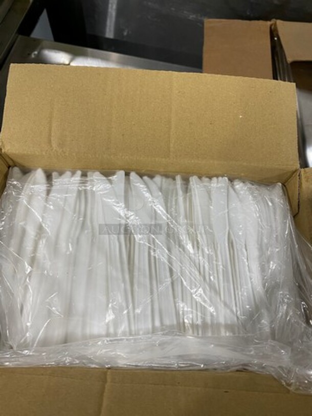NEW! IN THE BOX! Berkley White Plastic Medium Weight Knives! 2 Boxes! 2x Your Bid! - Image 3 of 4