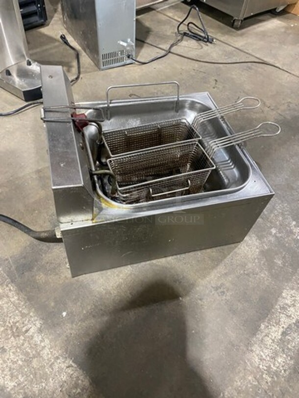 Cecilware Countertop Electric Powered Deep Fat Fryer! With Backsplash! All Stainless Steel! Working! - Image 4 of 8