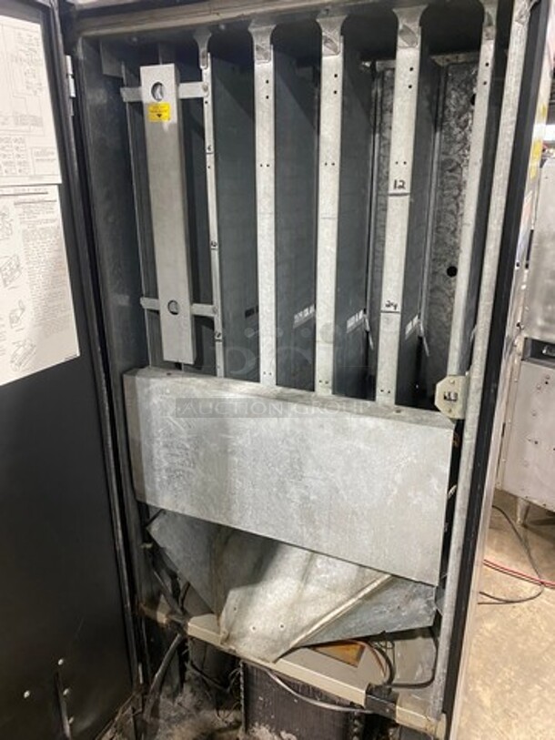 Vendo Commercial Drink Vending Machine! With Bill And Coin Acceptor! With Keys! - Image 9 of 12