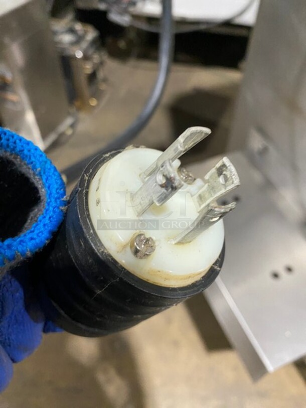 Carpigiani Stainless Steel Commercial Floor Style Batch Freezer on Commercial Casters! Working When Removed! Model LB502 SN: IC23625 208V 3PH - Image 9 of 9