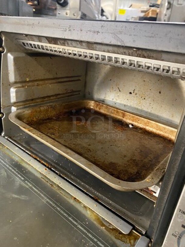 Black & Decker Countertop Toaster Oven! With View Through Door! TRO4075B 120V - Image 5 of 8