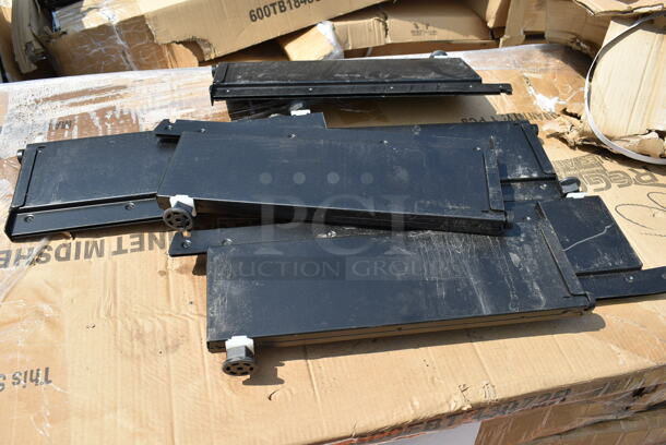 BRAND NEW SCRATCH AND DENT! Specialty S Cube Fixture - Image 1 of 3