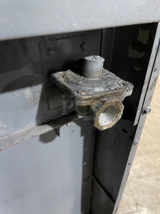 Garland Natural Gas Powered 6 Burner Stove With Raised 24" Flat Griddle & Cheese Melter Combo! With 2 Full Size Ovens Underneath!  With Backsplash & Overhead Salamander Shelf! On Legs! - Image 9 of 9