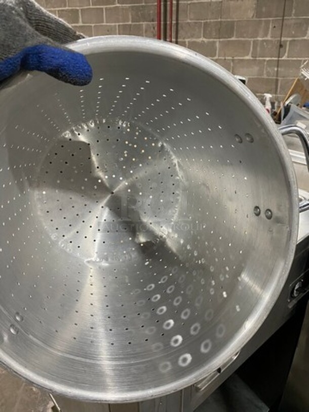 Metal Perforated Pot Insert! With Handles! - Image 3 of 4