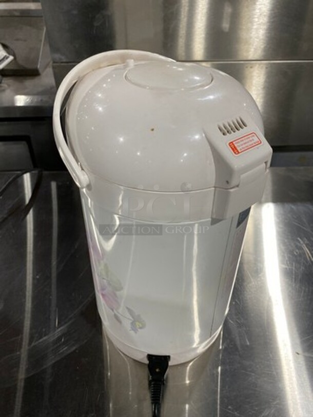 Sunpentown Electric Water Boiler! Electric Hot Pot! 3.5 L Capacity! 120V - Image 4 of 7